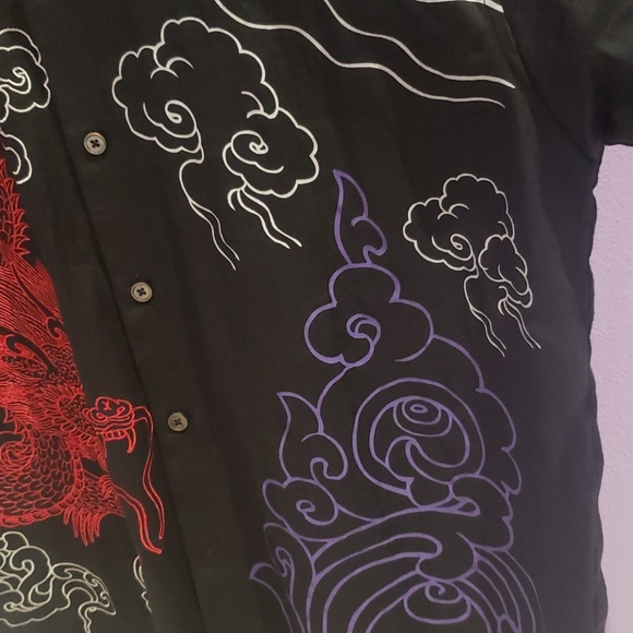 Dragon Linen Button-Down - Picture 4 of 11